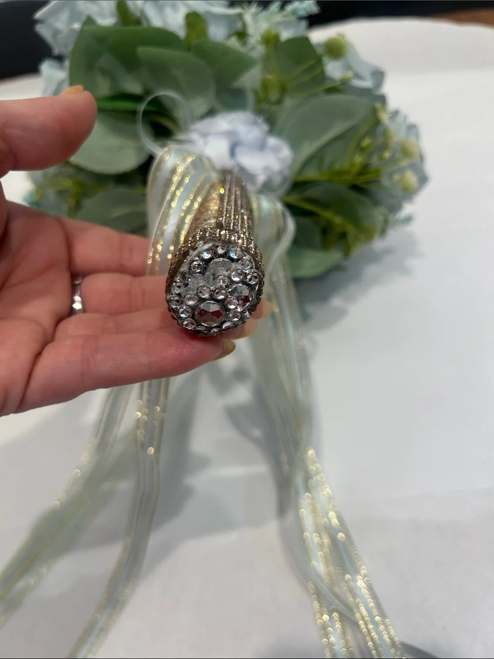 Handheld 15 Blue Rose Bouquet with Ribbon and Rhinestone Accent bridal nwot